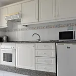 Adelfas 2 Apartment