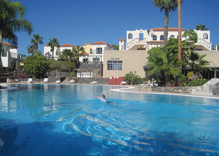 Adelfas 2 سان ميغيل ذي أبونا