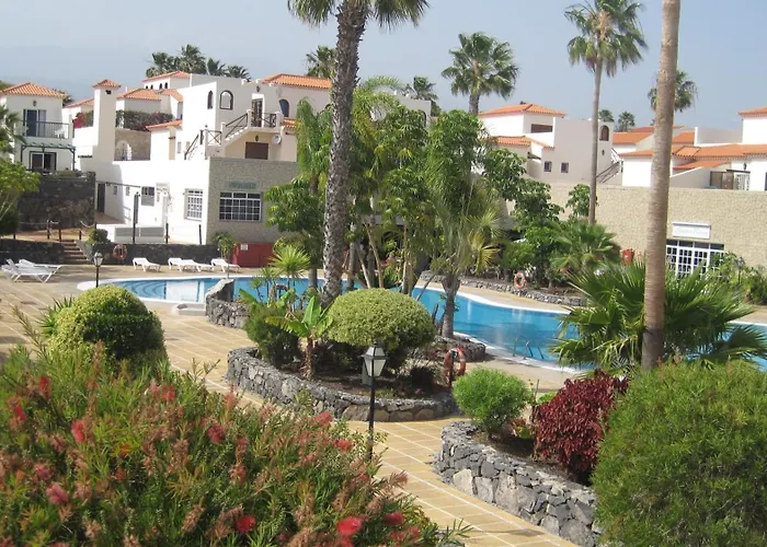 Apartamento Adelfas 2 *