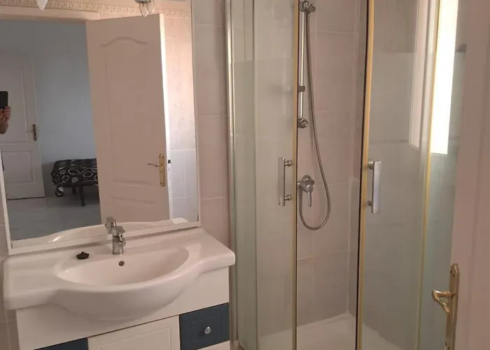 Appartement Adelfas 2 *